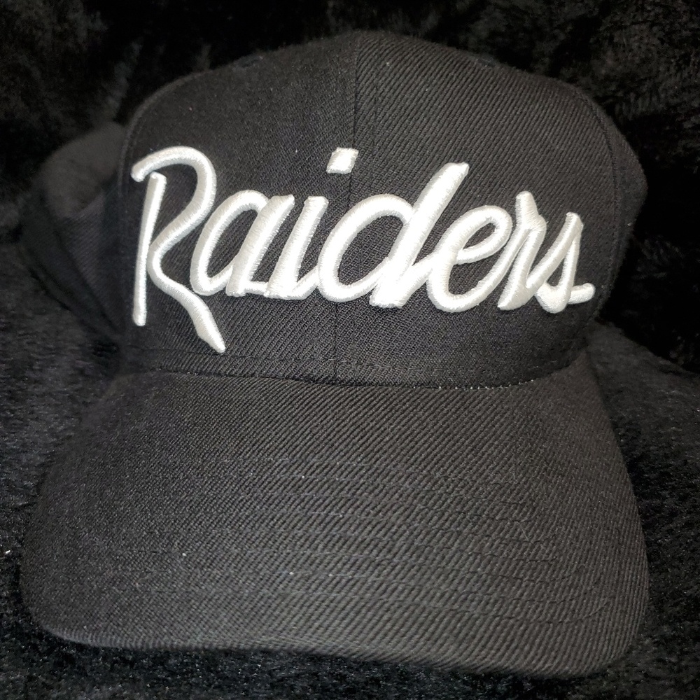 Raiders snap back